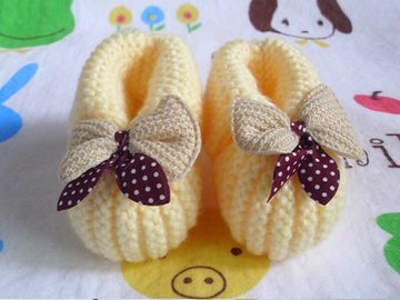 新生儿礼品 婴儿毛线鞋，宝宝绒纯手工编织鞋，婴儿学步鞋