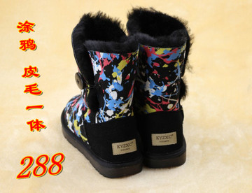 正品新款羊皮毛一体雪地靴5803涂鸦款 短靴女靴子保暖低筒靴