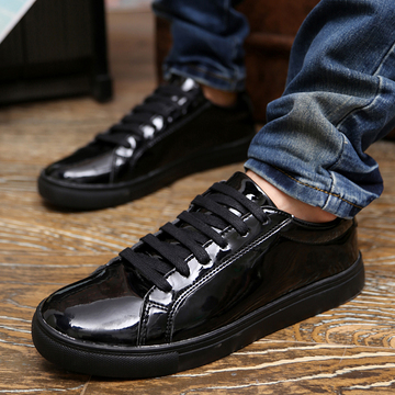2014爆款漆皮男鞋子韩版男士休闲鞋英伦潮鞋黑白色板鞋低帮系带鞋
