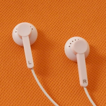 飚声小白 电脑 mp3 平板 通用 耳机  完美音质 耳机