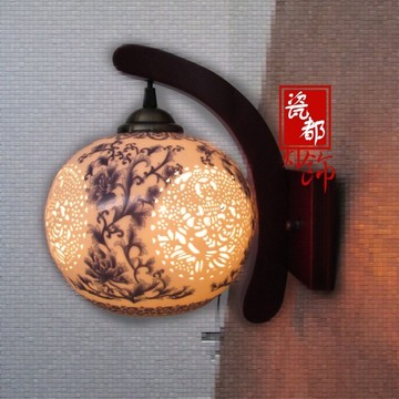 景德镇中式复古典陶瓷灯具创意结婚礼物台灯卧室床头客厅现代壁灯