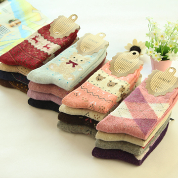 10双包邮 日系加厚加绒中筒短袜冬天袜子 女可爱兔羊毛袜保暖短袜