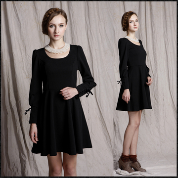 黛特小姐新款小黑裙 原创设计秋冬季新款简约复古修身显瘦连衣裙
