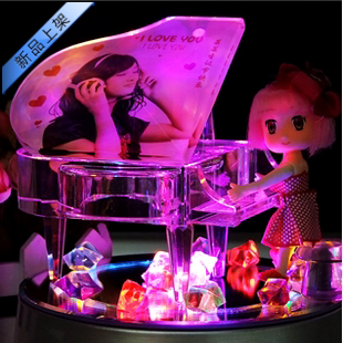 七夕情人节礼物MP4水晶钢琴音乐盒八音盒送女友生日结婚创意特价