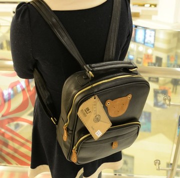 2012新款韩版背包女包潮包双肩包 学院风背包书包 时尚休闲双肩包