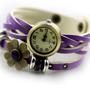 批发韩国版复古手表女款潮流休闲手表好看紫色学生手链表女生手表
