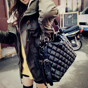 四季新款潮流时尚女包韩版菱格柳丁黑色休闲大包包单肩斜跨独特包