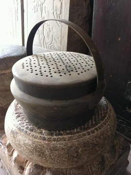 老物件老的铜手炉*炉内烧碳可用来烤火或熏屋子铜制品古玩杂项