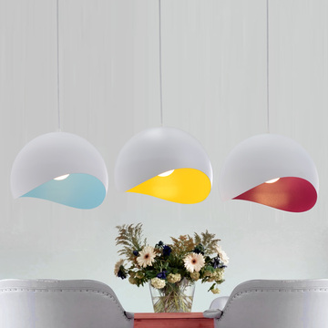 创意温馨吊灯简约现代创意个性彩色单头三头餐吊灯吧台灯卧室灯