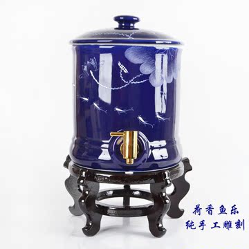 促销包邮 8升手刻图案陶瓷蓝釉储水缸饮水器凉水壶蓄水罐 带龙头