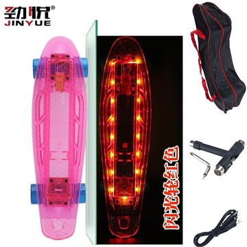 新款LED带灯滑板小鱼闪光夜光USB充电成人儿童公路四轮单翘滑板