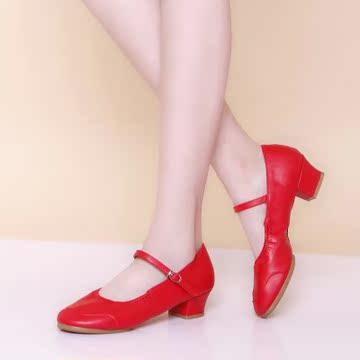 新款真皮时尚广场舞鞋女式演出红色跳舞鞋软底交谊拉丁舞现代舞鞋