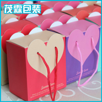 生产销售 多色婚庆心形礼品盒 手提节日礼品包装纸盒