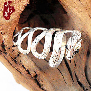 纯银蛇戒指 女 手工银镶嵌黑玛瑙眼睛蛇戒指环 尼泊尔泰银蛇戒指