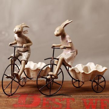 热销 美式乡村骑车情侣兔树脂摆件 高档创意礼品 样板间摆件