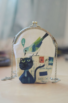lo原创 复古猫咪和小鸟手机包包散步包杂物包生日礼物特色送人