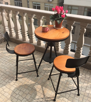 铁艺户外休闲咖啡厅桌椅组合三件套装阳台书房甜品店实木桌面茶几