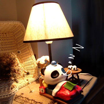小熊猫创意温馨调光小台灯卧室卡通床头灯儿童可爱小夜灯暖光
