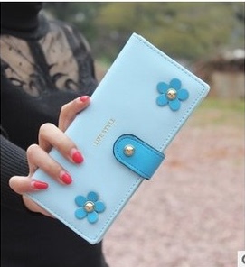 韩版新款花朵拼接撞色女士长款钱包铆钉字母两折女包