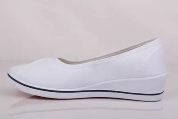 特价一字牌护士鞋 白色布鞋坡跟女单鞋美容院护士舞蹈工作鞋 批发
