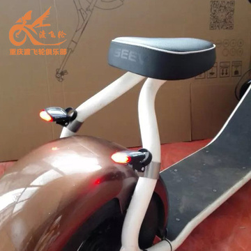 塞夫电动车太阳能尾灯两个 一套 自行车尾灯 塞夫新品 新品尾灯