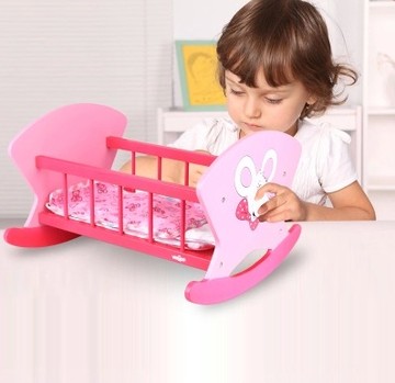 品牌幼儿亲子园仿真过家家婴儿床 教玩具木质制粉红摇摇娃娃床