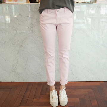 淡粉色白色休闲裤