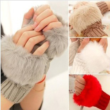 冬季针织毛绒手套 可爱短款露指保暖手套 女生时尚半指手袜