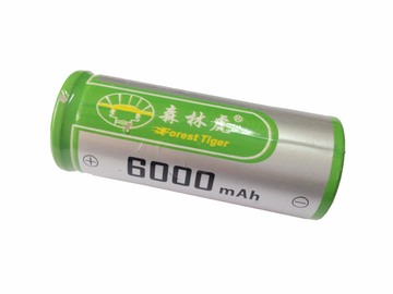 26650锂电森林虎强光手电充电电池T6大容量6000毫安锂离子
