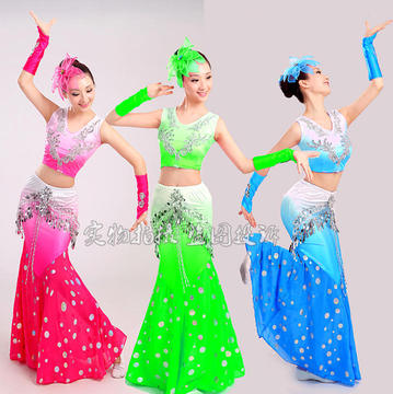 新款傣族舞蹈服饰孔雀服民族服装演出服现代舞台表演服装女装包邮