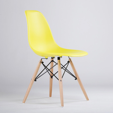 设计师椅休闲洽谈椅餐椅简约时尚实木塑料椅创意Eames伊姆斯椅子