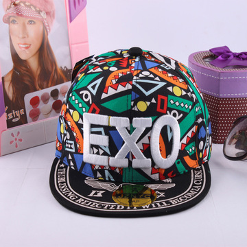 新款韩版刺绣字母EXO几何图案平沿嘻哈儿童宝宝鸭舌帽街舞帽子 潮