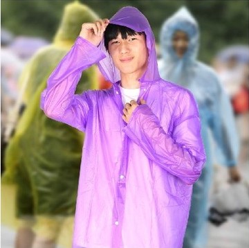 户外旅游透明加厚纽扣式一次性雨衣便携式加长旅行雨披游乐园必备