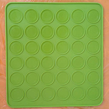 正的 圆型马卡龙垫 Macaron专用  硅胶烤盘垫 耐高温 36个圆模