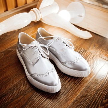 2015夏季新款休闲女鞋银色系带尖头平底板鞋时尚学生单鞋松糕鞋