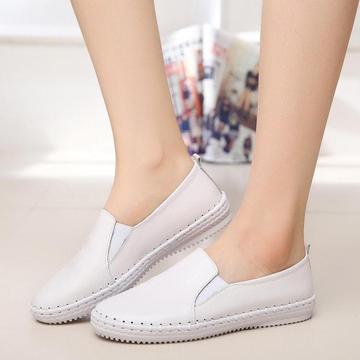 小白鞋女韩版甜美真皮鞋圆头浅口平底懒人护士鞋白色单鞋工作鞋子