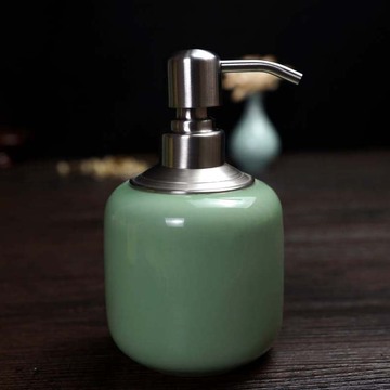 精品龙泉青瓷简约陶瓷乳液瓶沐浴露瓶创意酒店皂液挤压器分装瓶