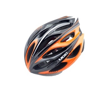 UCC 自行车骑行头盔 一体成型超轻安全帽 安全骑行头盔 穿越