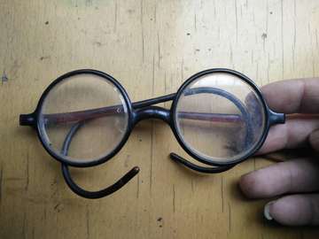 清代老水晶眼镜  平镜 弯腿带盒一套 古玩奢侈品