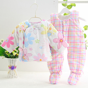 婴儿保暖衣服棉袄宝宝秋冬包脚背带裤0-3月纯棉和尚服加厚套装