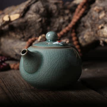 龙泉青瓷铁胎釉鲤鱼点彩壶哥窑梅子青茶壶自然裂痕整套茶具杯水壶