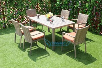 特价高端户外仿藤家具花园家具 庭院塑木桌椅组合 户外桌椅套件