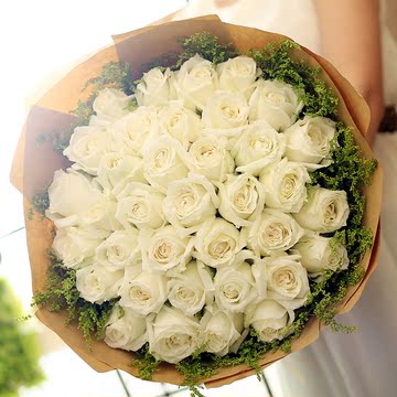 白玫瑰花束鲜花速递西安石家庄南宁昆明苏州全国同城表白求婚生日
